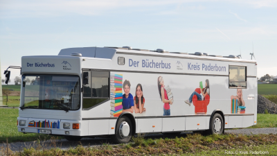 Feiertagswoche: Bücherbus nur am Donnerstag, 2. November in Lichtenau, Kleinenberg und Blankenrode unterwegs
